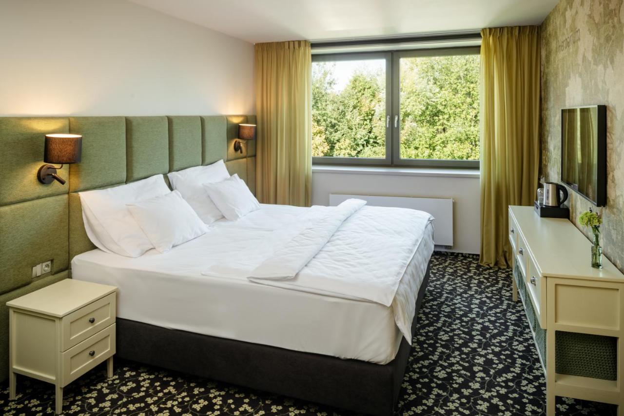 Chambre Double Deluxe (2 Adultes + 1 Enfant)